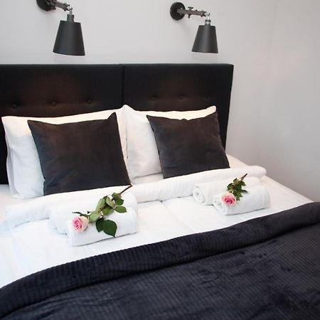 Marina Mietkow Hotel Dominice Kültér fotó