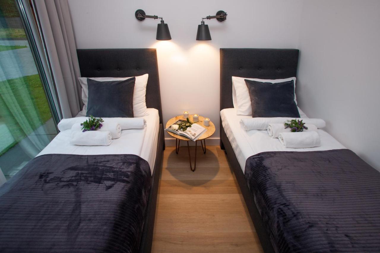 Marina Mietkow Hotel Dominice Kültér fotó