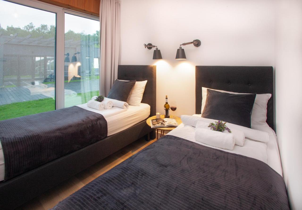 Marina Mietkow Hotel Dominice Kültér fotó